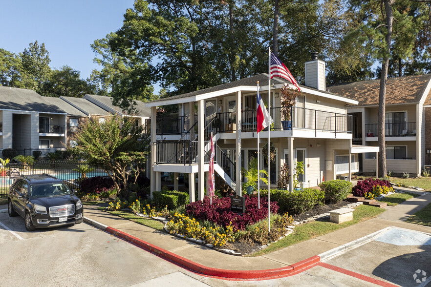 Primary Photo - Treehouse Apartments