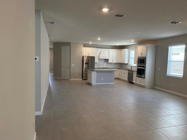 Building Photo - 5685 Arborvista Dr