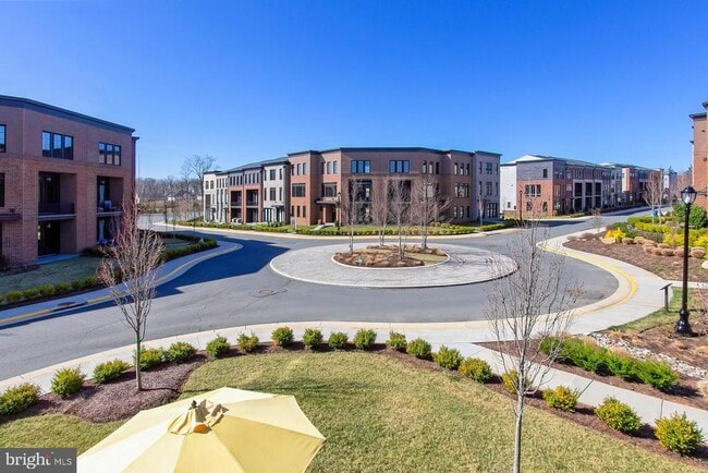 Building Photo - 23109 Cottonwillow Sq