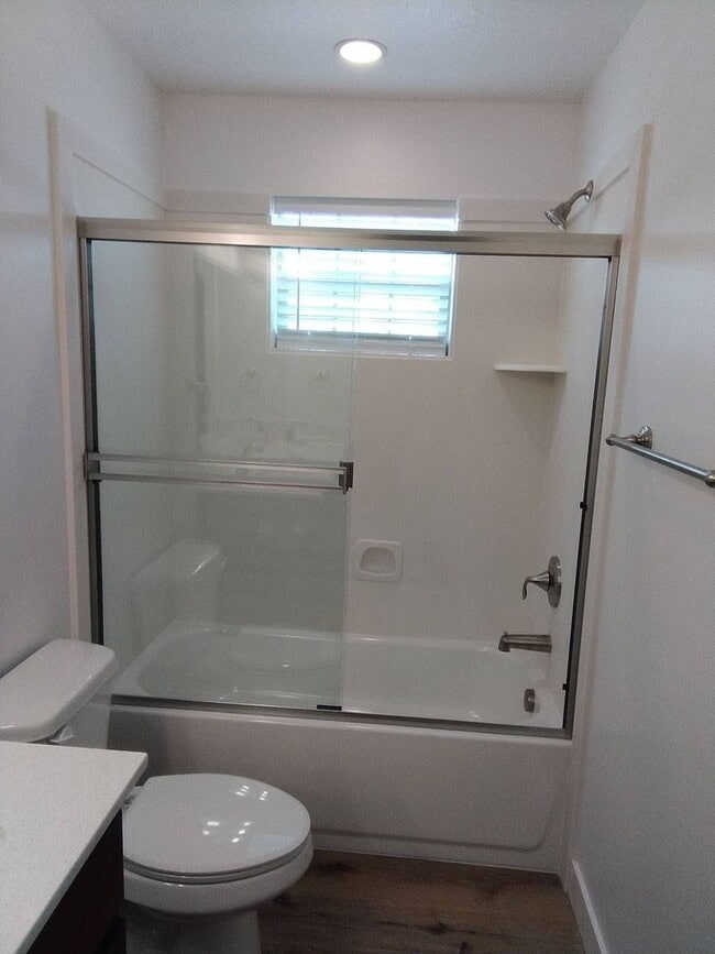 Building Photo - Brand New Townhome!