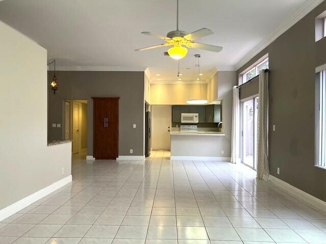 Building Photo - 10110 NW 5th St