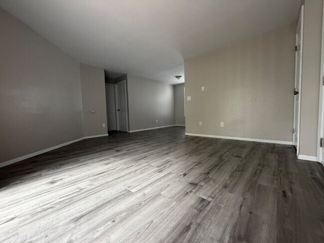 Building Photo - 1626 S G St