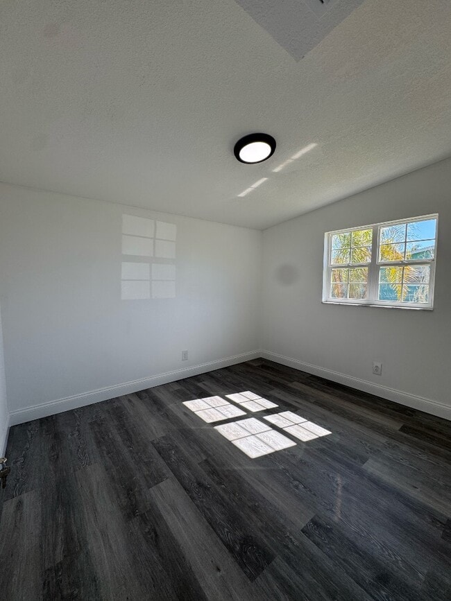 Building Photo - 3614 Vasco St