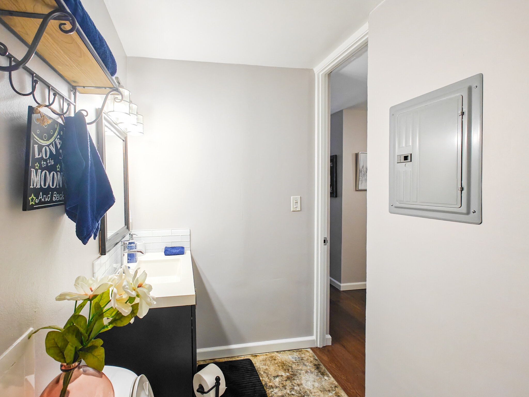 Building Photo - 1415 Punahou St
