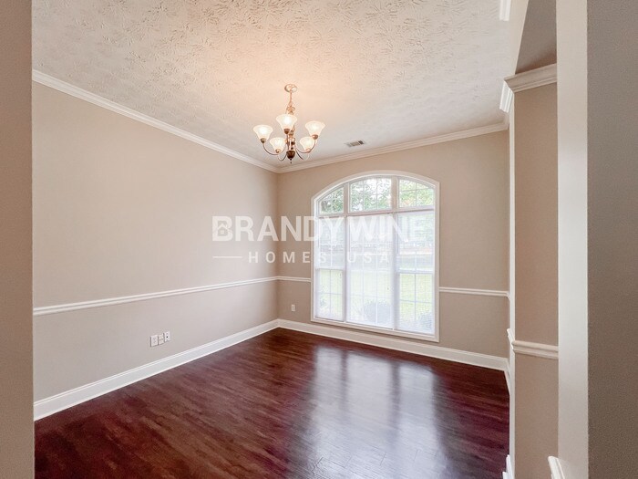 Building Photo - 155 Jennifer Ln