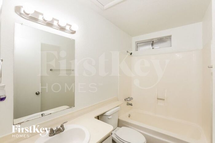 Building Photo - 9731 N 56th Dr