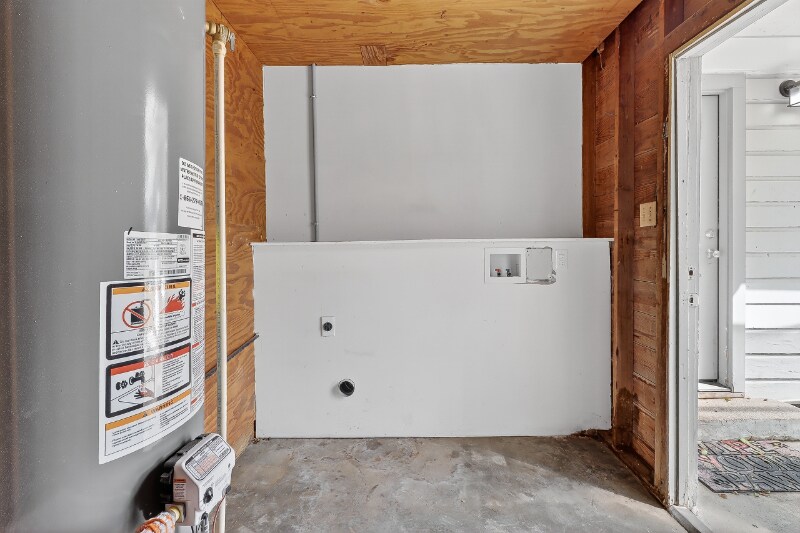 Building Photo - 4634 Weir Dr