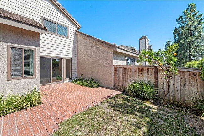 Building Photo - 24645 Sutton Ln