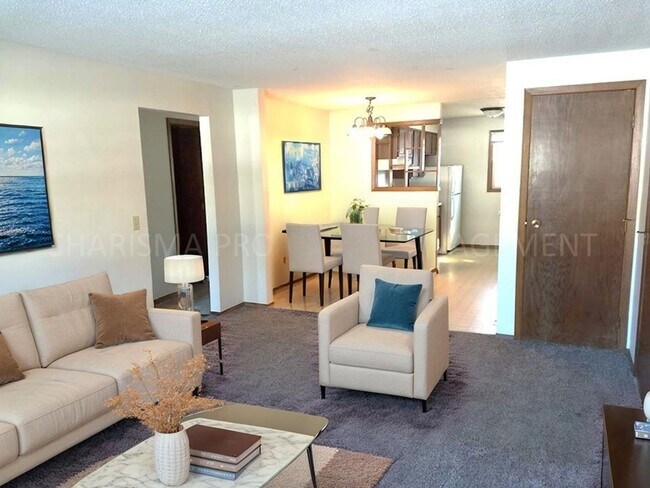 Building Photo - 2 BD - WHEN LOCATION, COMMUNITY AND PRICE MATTER...THIS IS THE PLACE FOR YOU!