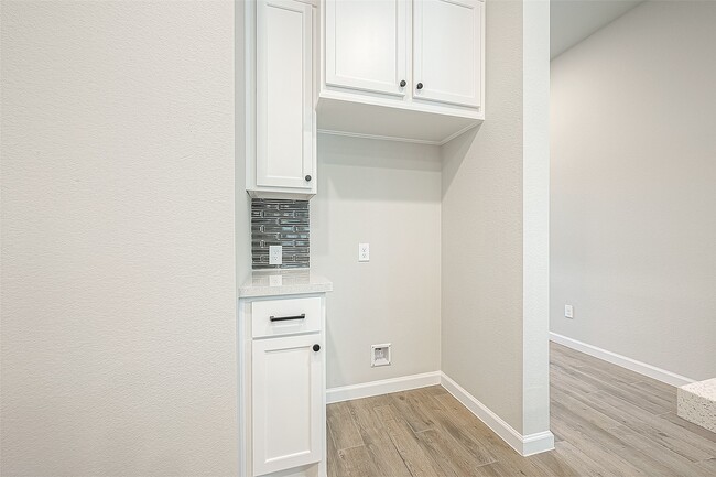 Building Photo - 4243 Colony Ln