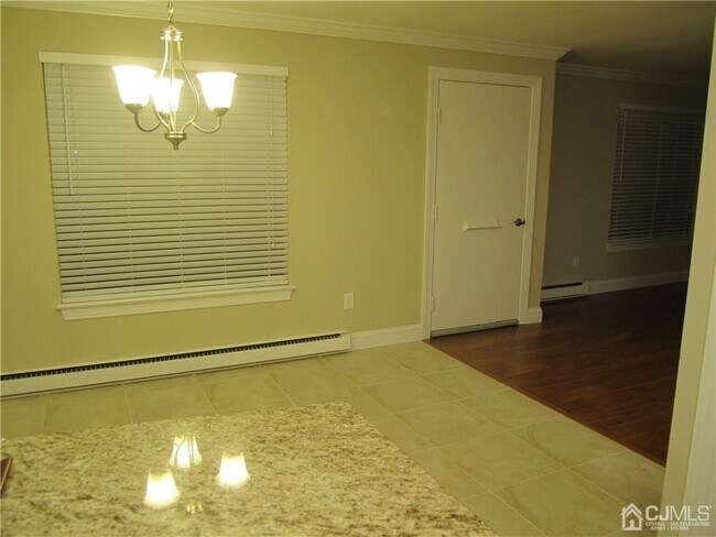 Building Photo - 55A Juniper Plaza