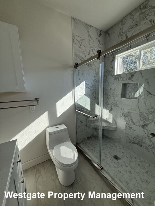 Building Photo - 2249 Bodega Ave