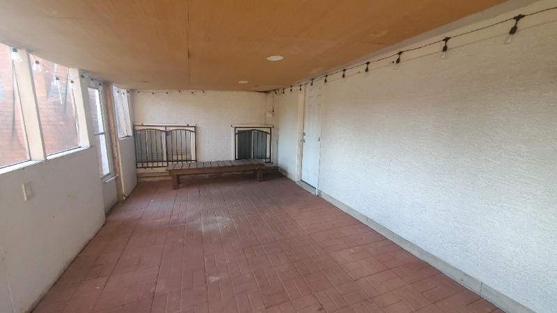 Building Photo - 4887 Downing Dr