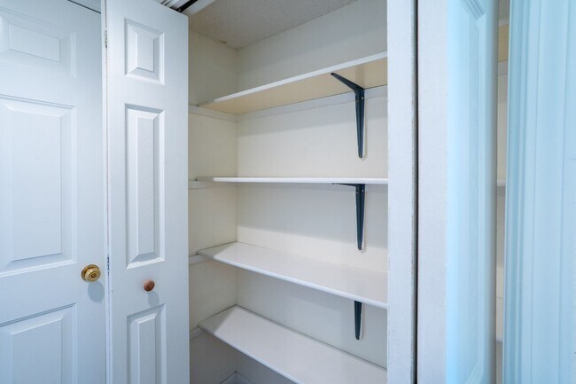 Building Photo - 4302-4304 Cheryl Ct.