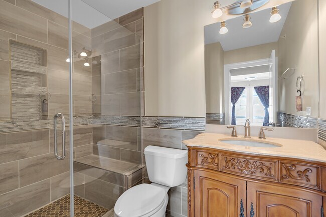 Building Photo - 7242 Greywall Ct