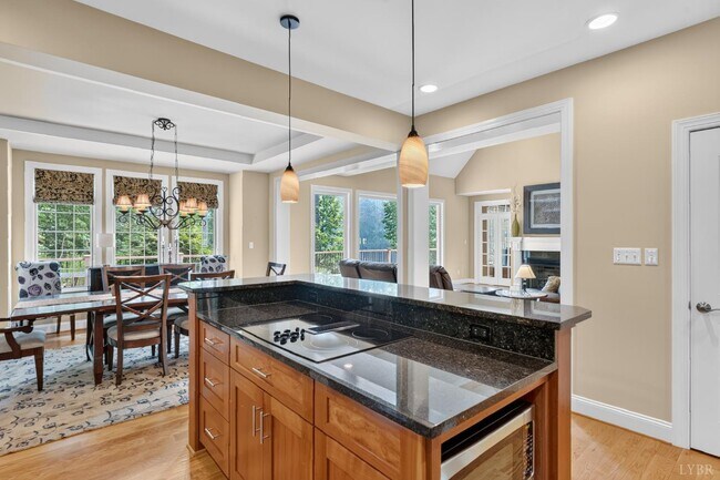 Building Photo - 237 Golf Course Trail