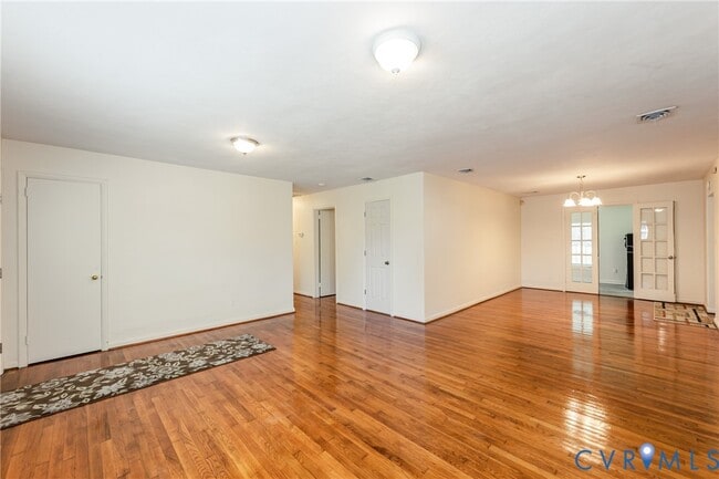 Building Photo - 2604 Sunnybrook Rd