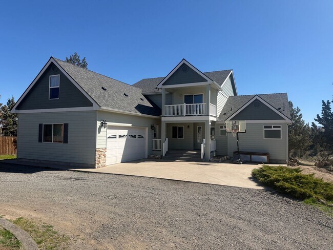 Building Photo - Breathtaking Panoramic Views: Golf Course & Canyon Views Home with Attached Garage in Crooked Riv...