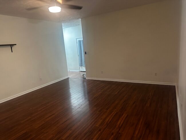 Building Photo - 110 Mingo Dr
