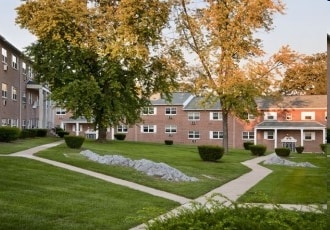 Building Photo - Hanover Manor Apartments
