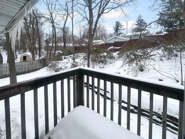 Building Photo - 130 S Clarendon St