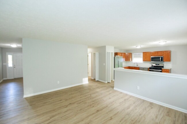 Building Photo - Updated Three Bedroom Single Family Home i...