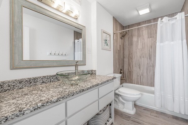 Building Photo - 15002 Windward Dr