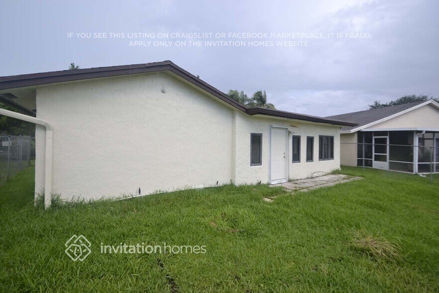 Building Photo - 4933 NW 96th Terrace