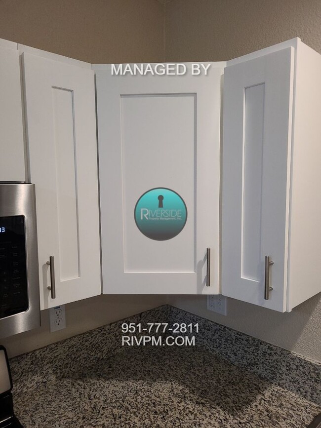 Building Photo - Available now! One bed, one bath ADU with ...