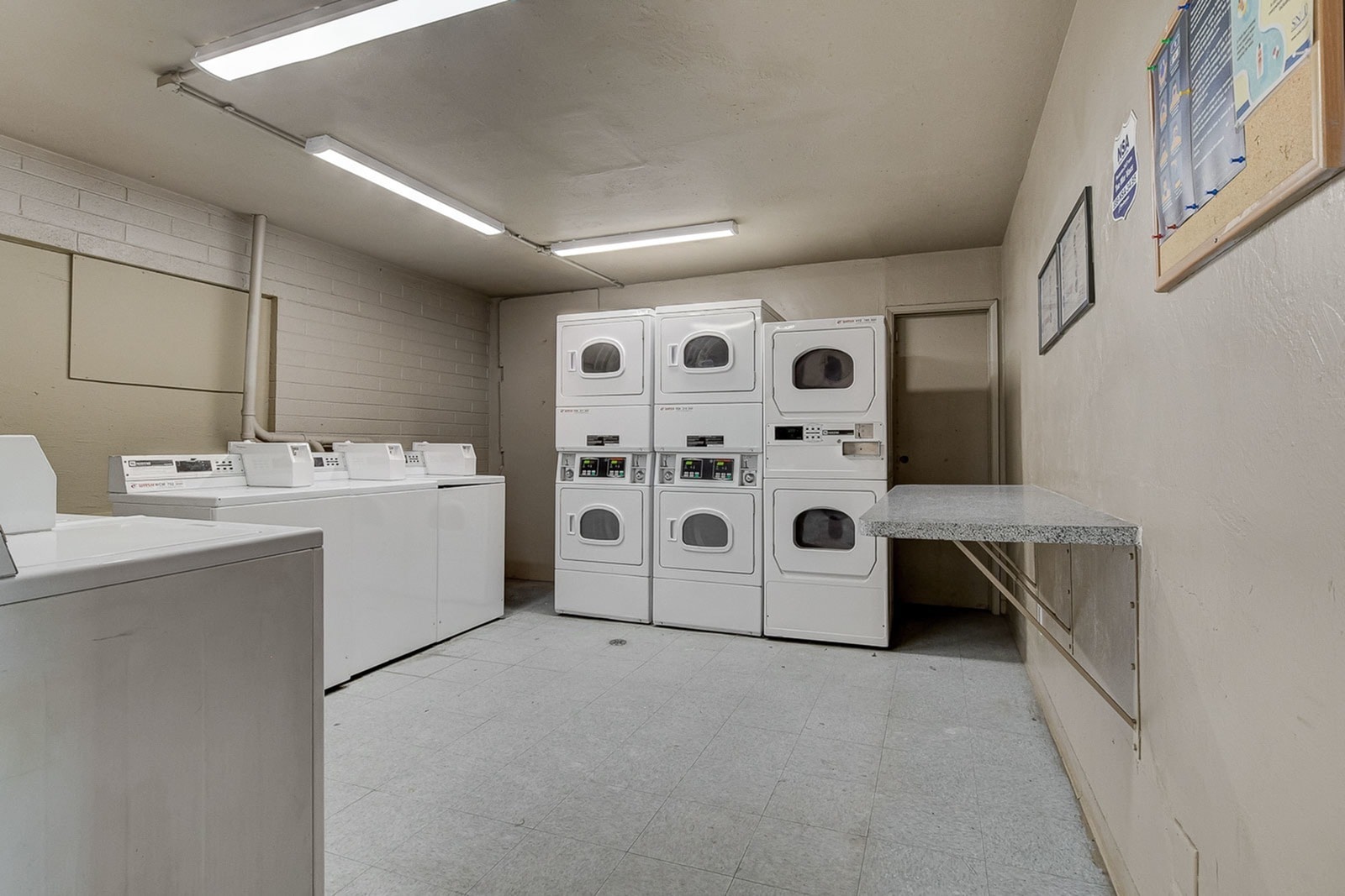 Campus Crossing, Apartments For Rent in Las Vegas - Campus Crossing