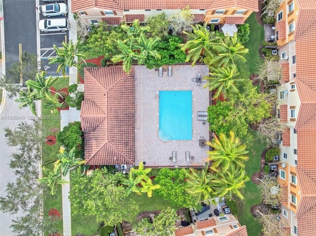 Building Photo - 165 Emerald Creek Terrace