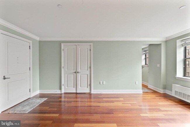 Building Photo - 1701 Locust St