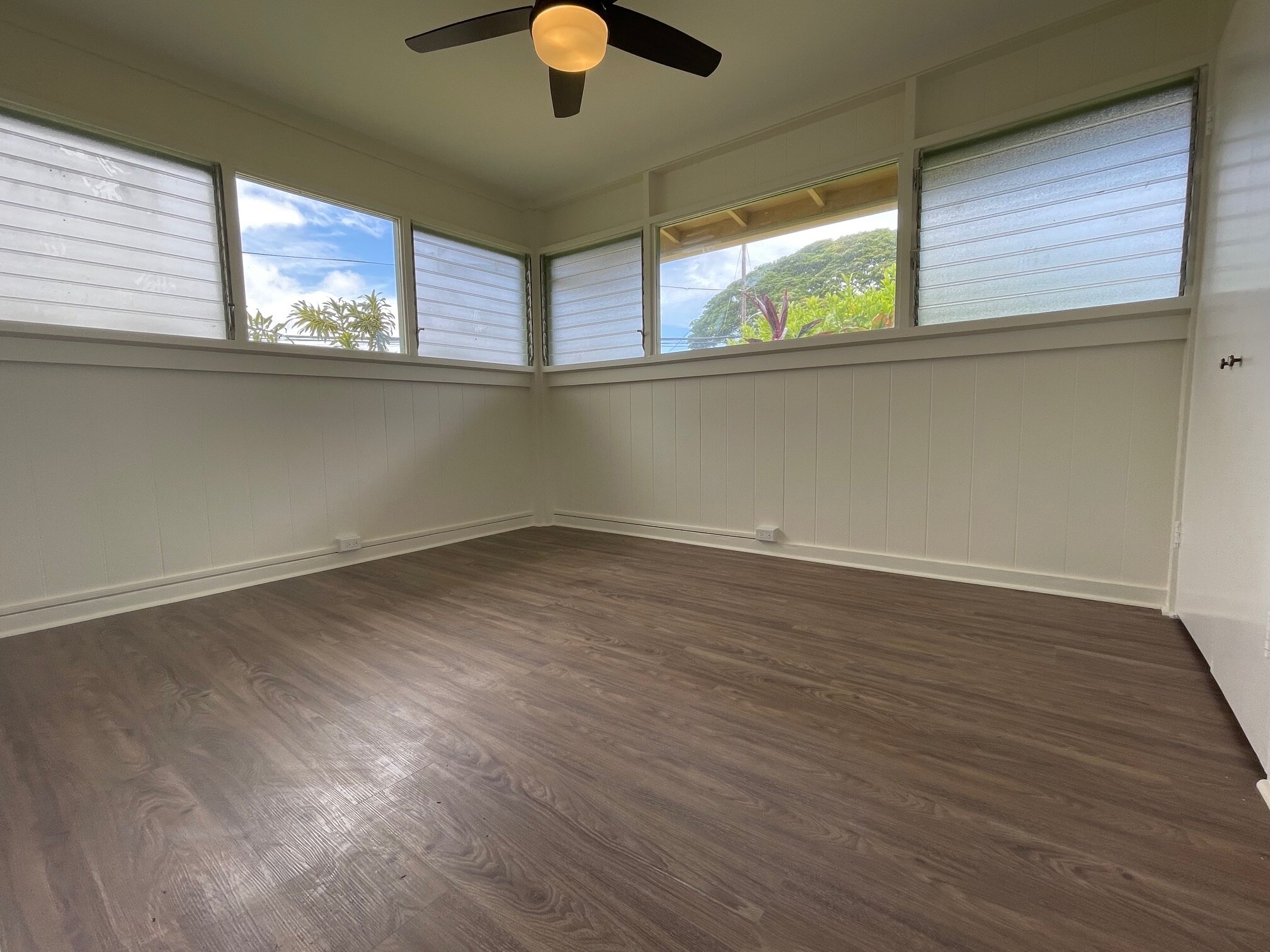 Building Photo - 1449 Ulupuni St
