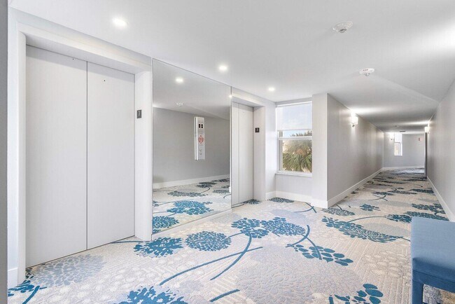 Building Photo - 1701 S Flagler Dr