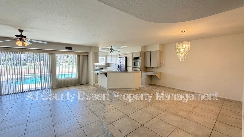 Building Photo - 76955 California Dr