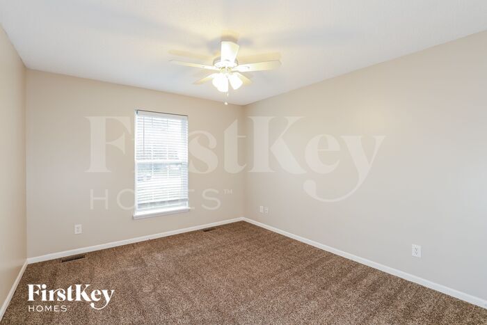 Building Photo - 18608 Primrose St