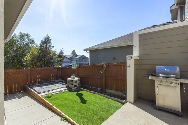 Building Photo - 5551 W 29th St