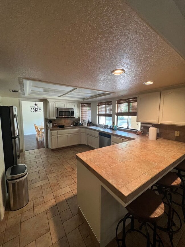 Building Photo - Rio Bravo Home