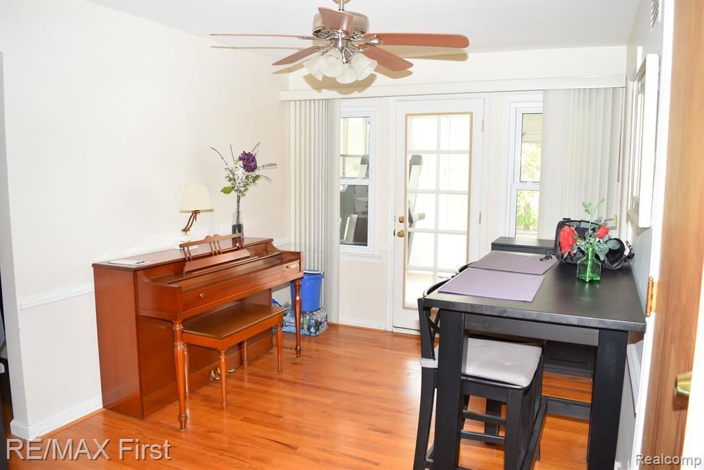 Building Photo - 2666 Catalpa Dr