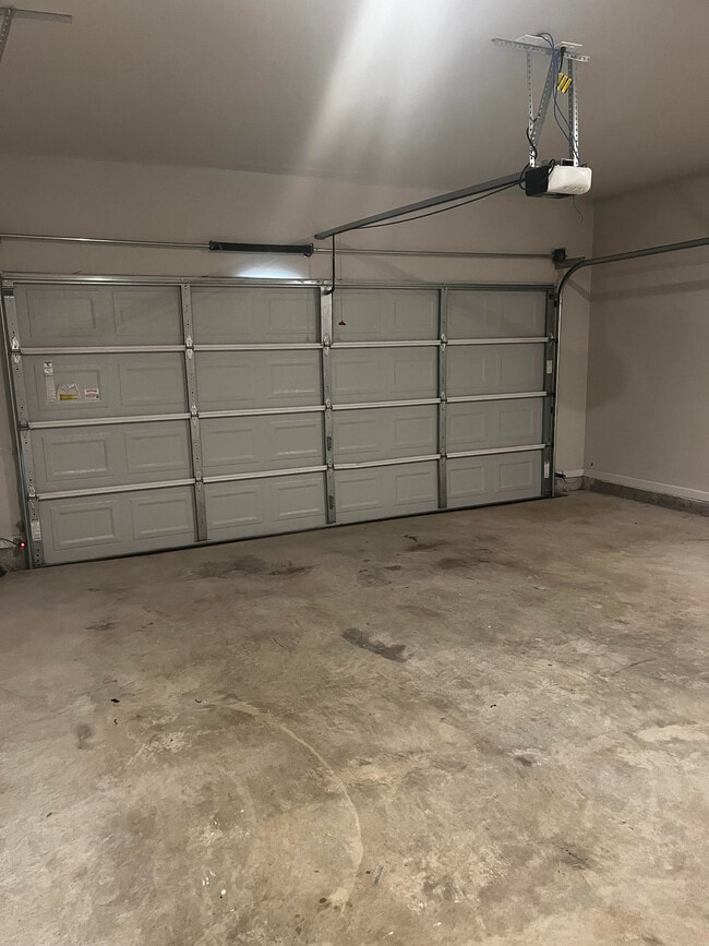 Building Photo - 7522 Congregation St