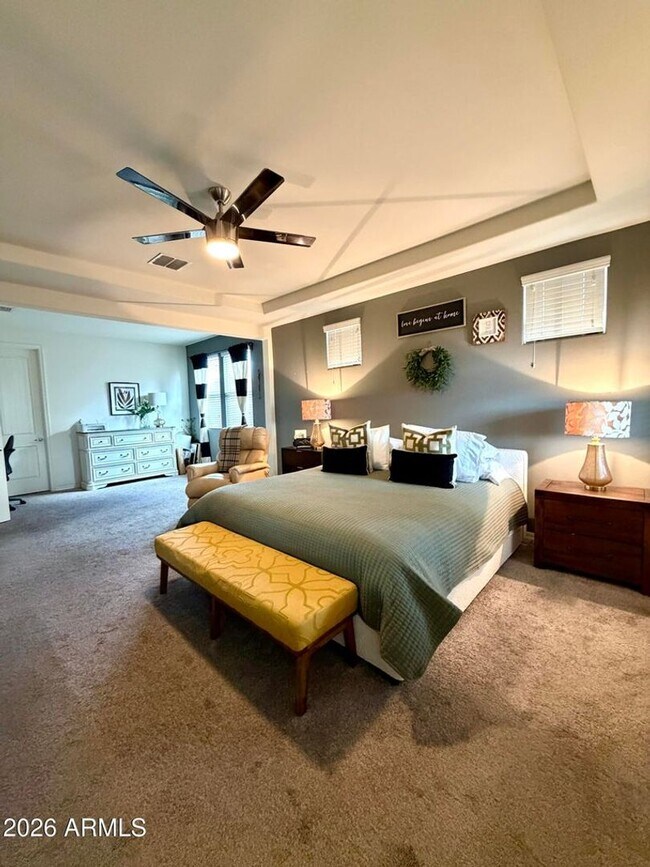 Building Photo - Laveen Beauty