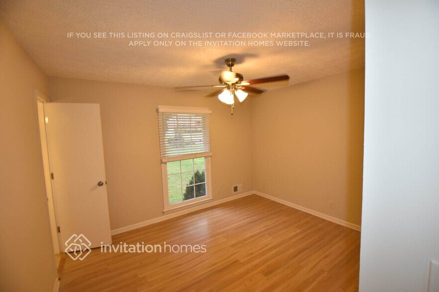 Building Photo - 465 Sheringham Ct