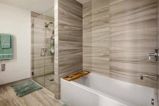 Building Photo - Stunning LUMINA Condo with Bay Views