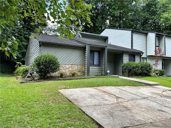 Building Photo - 286 Toweridge Dr SW
