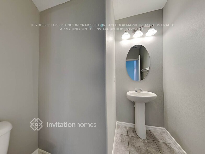 Building Photo - 205 English Heritage Pl