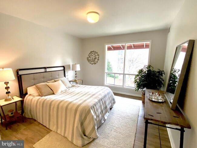 Building Photo - 216 Park Terrace Ct SE