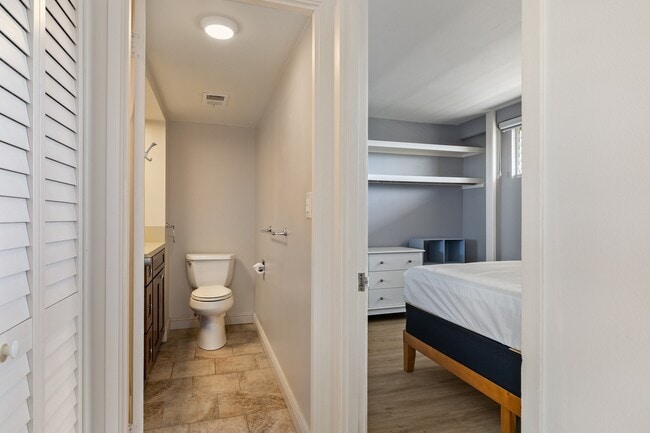 Building Photo - High floor, corner unit at Makiki Towers. Partially furnished, renovated 2-bedroom, 1.5 bathroom ...