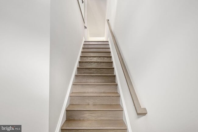 Building Photo - 356 Evermore Ln