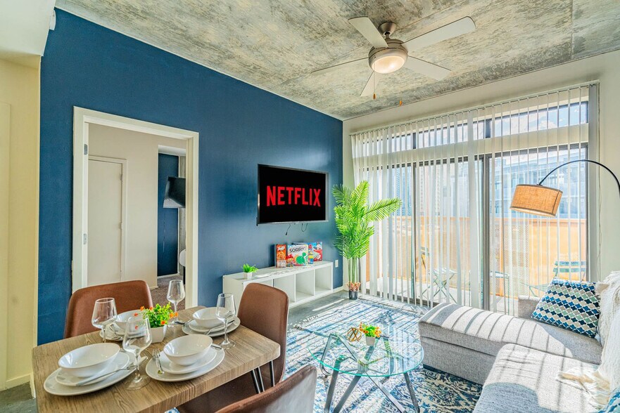 Building Photo - 811 N 3rd St