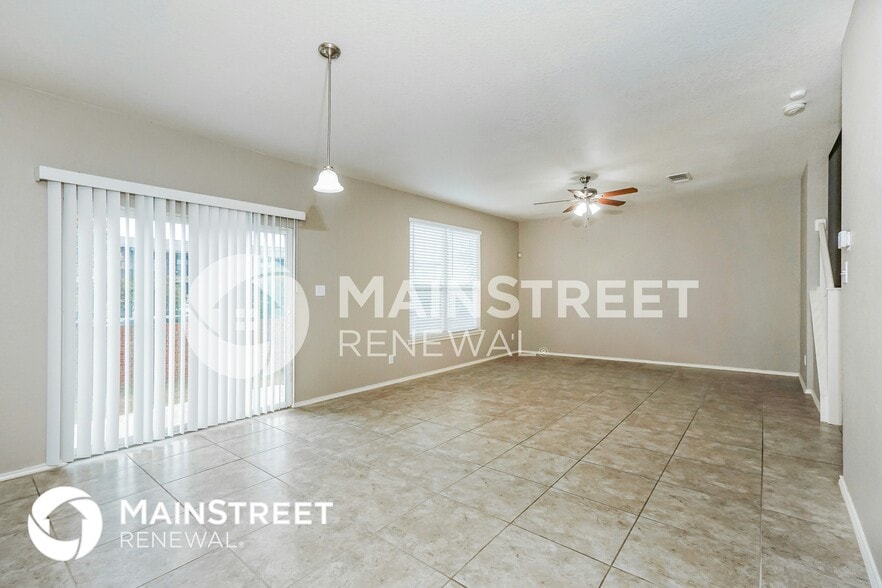 Building Photo - 306 Orchard Willow